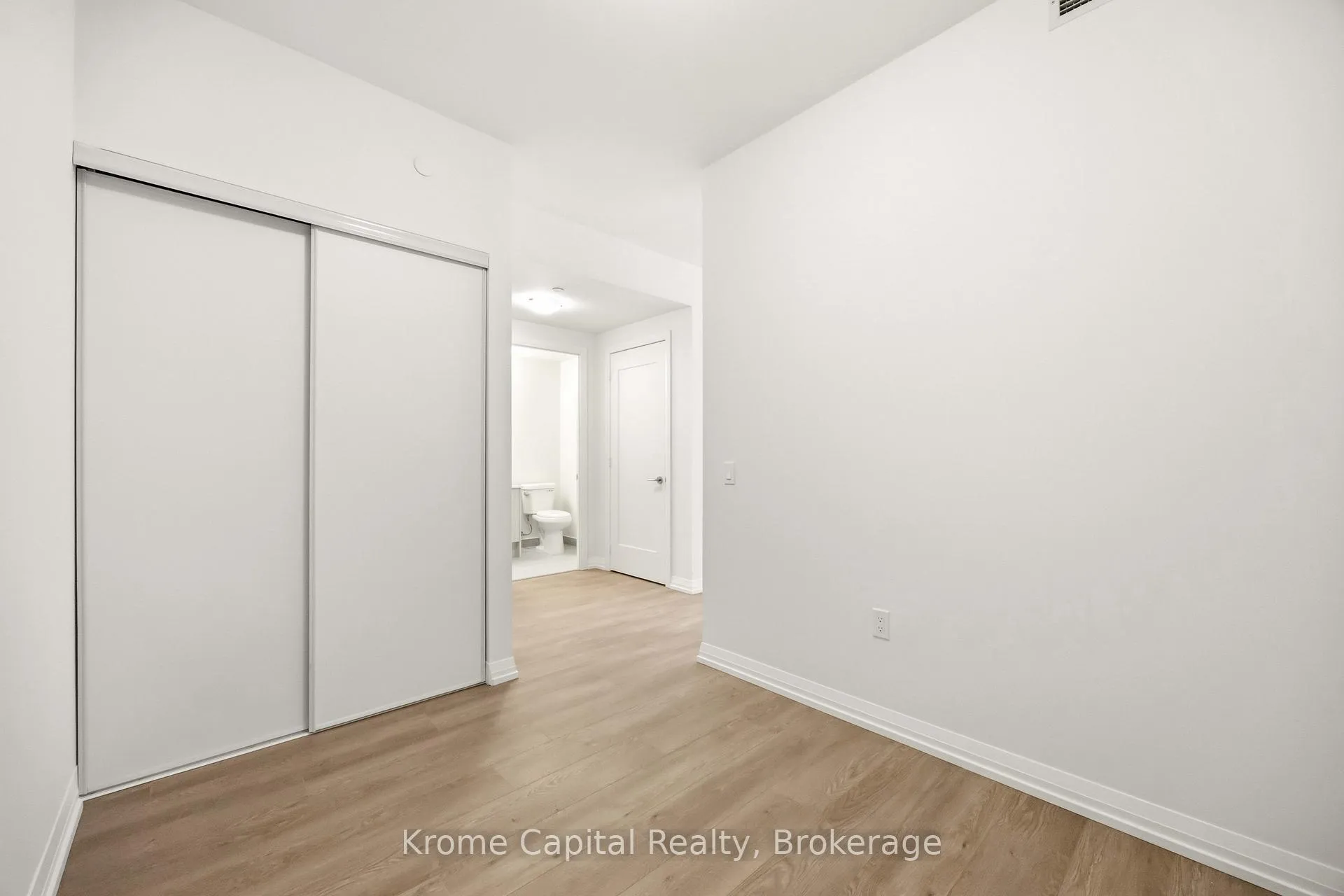 Photo 7 of Unit 2002, 27 Korda Gate, Vaughan, Vellore Village — HOMEH
