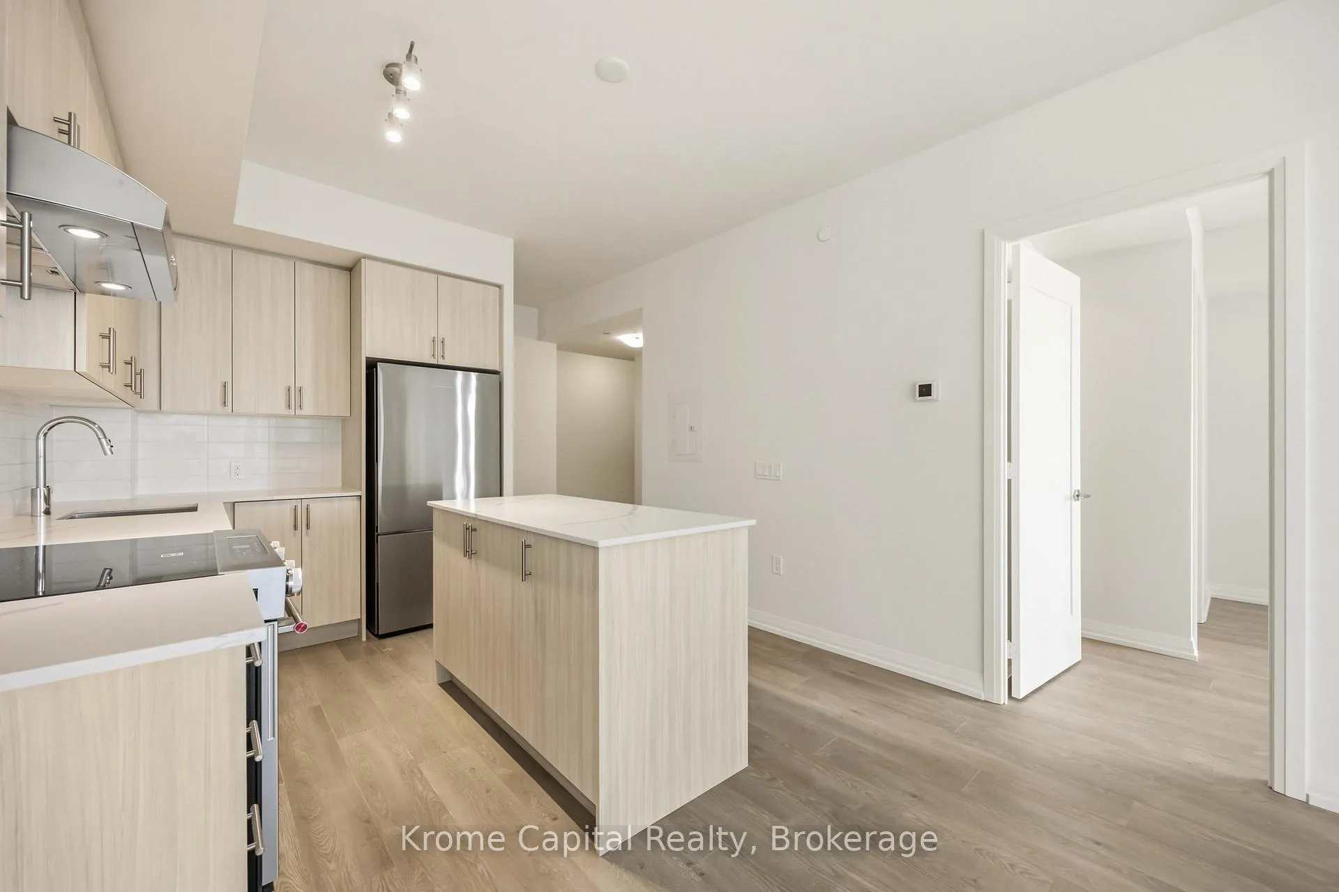 Photo 11 of Unit 2002, 27 Korda Gate, Vaughan, Vellore Village — HOMEH