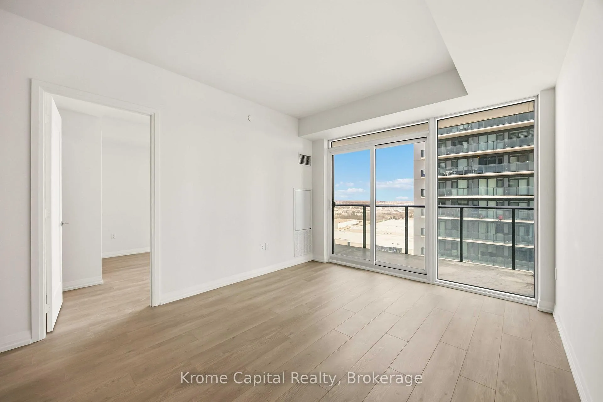 Photo 13 of Unit 2002, 27 Korda Gate, Vaughan, Vellore Village — HOMEH