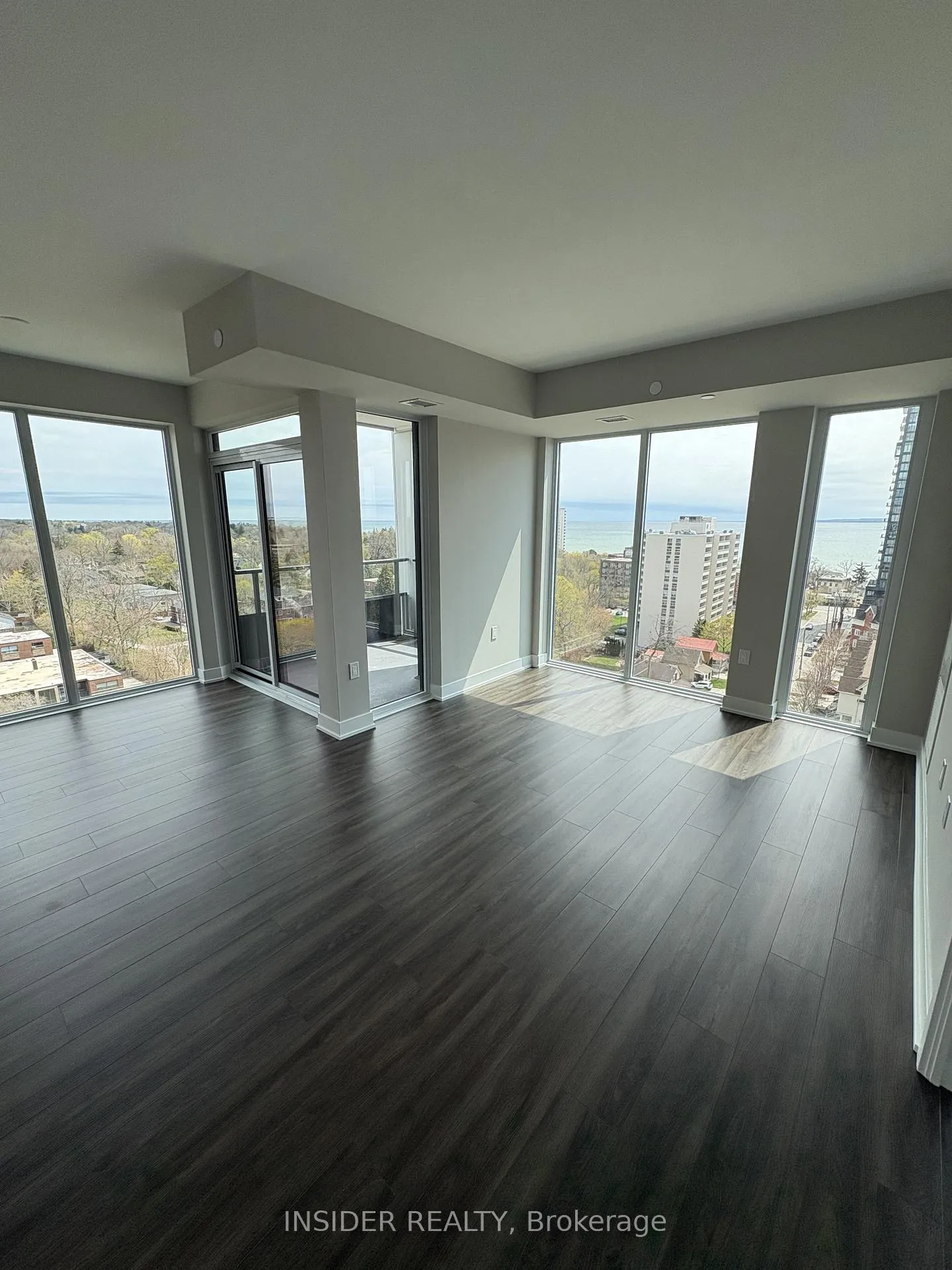 Photo 3 of Unit 1105, 2088 James Street, Burlington, Brant — HOMEH
