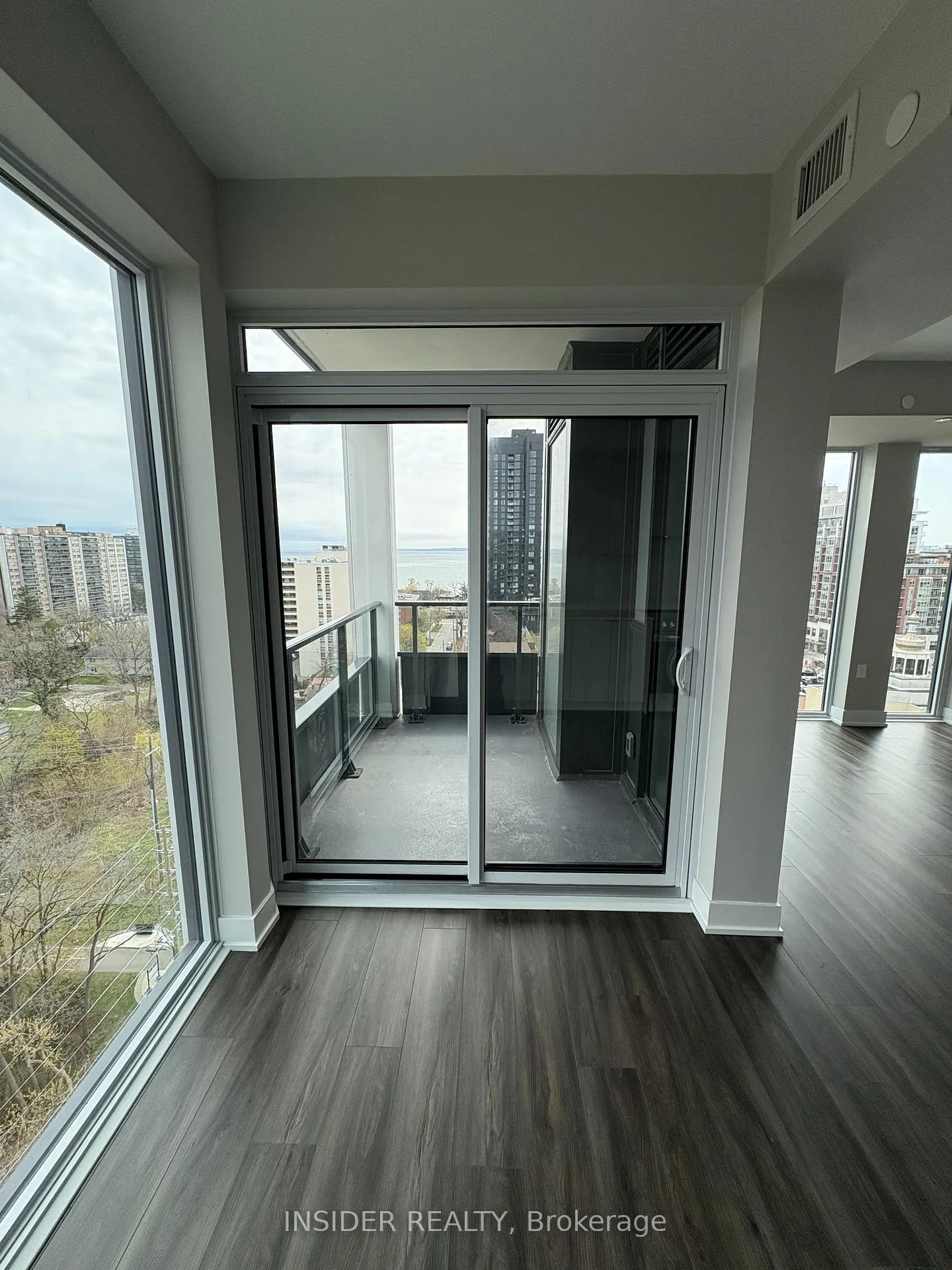 Photo 5 of Unit 1105, 2088 James Street, Burlington, Brant — HOMEH