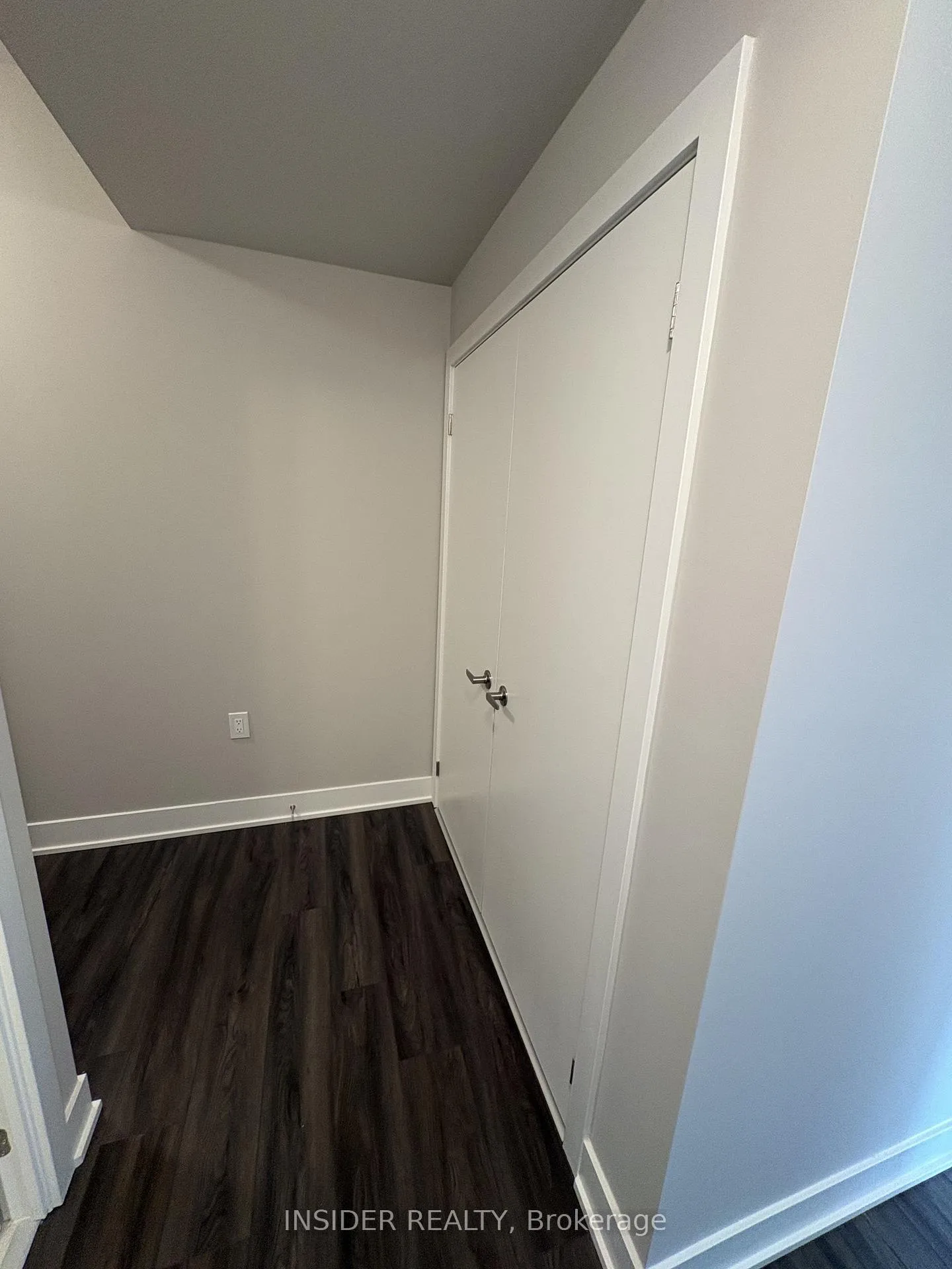 Photo 18 of Unit 1105, 2088 James Street, Burlington, Brant — HOMEH