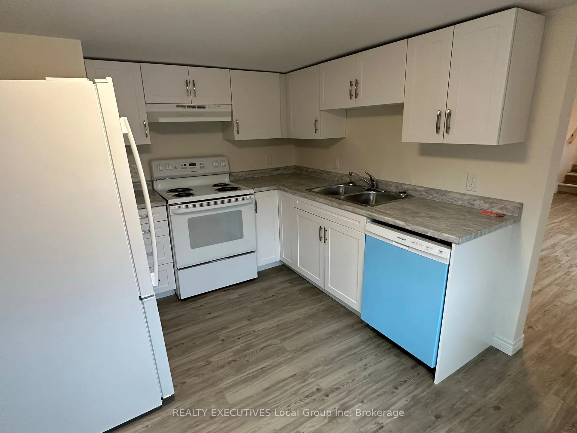 Photo 4 of 272 First Avenue W, North Bay, Central — HOMEH