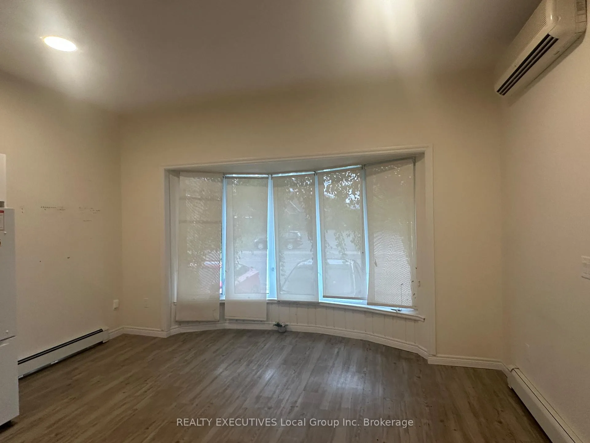 Photo 17 of 272 First Avenue W, North Bay, Central — HOMEH
