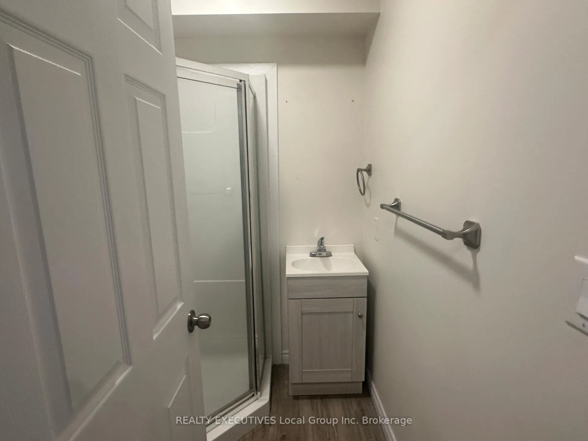 Photo 21 of 272 First Avenue W, North Bay, Central — HOMEH