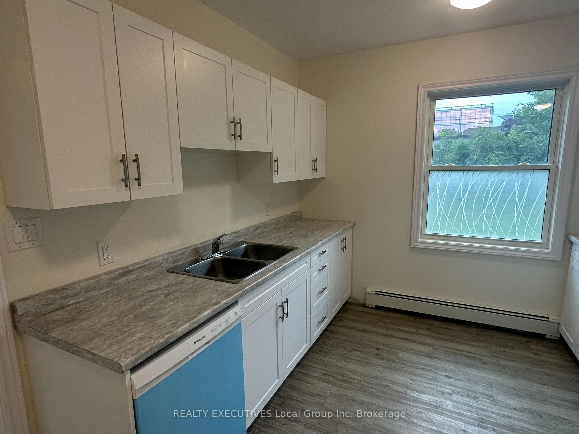 Photo 35 of 272 First Avenue W, North Bay, Central — HOMEH