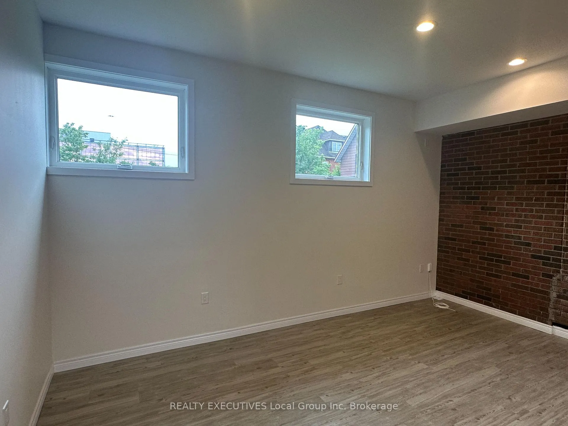 Photo 41 of 272 First Avenue W, North Bay, Central — HOMEH