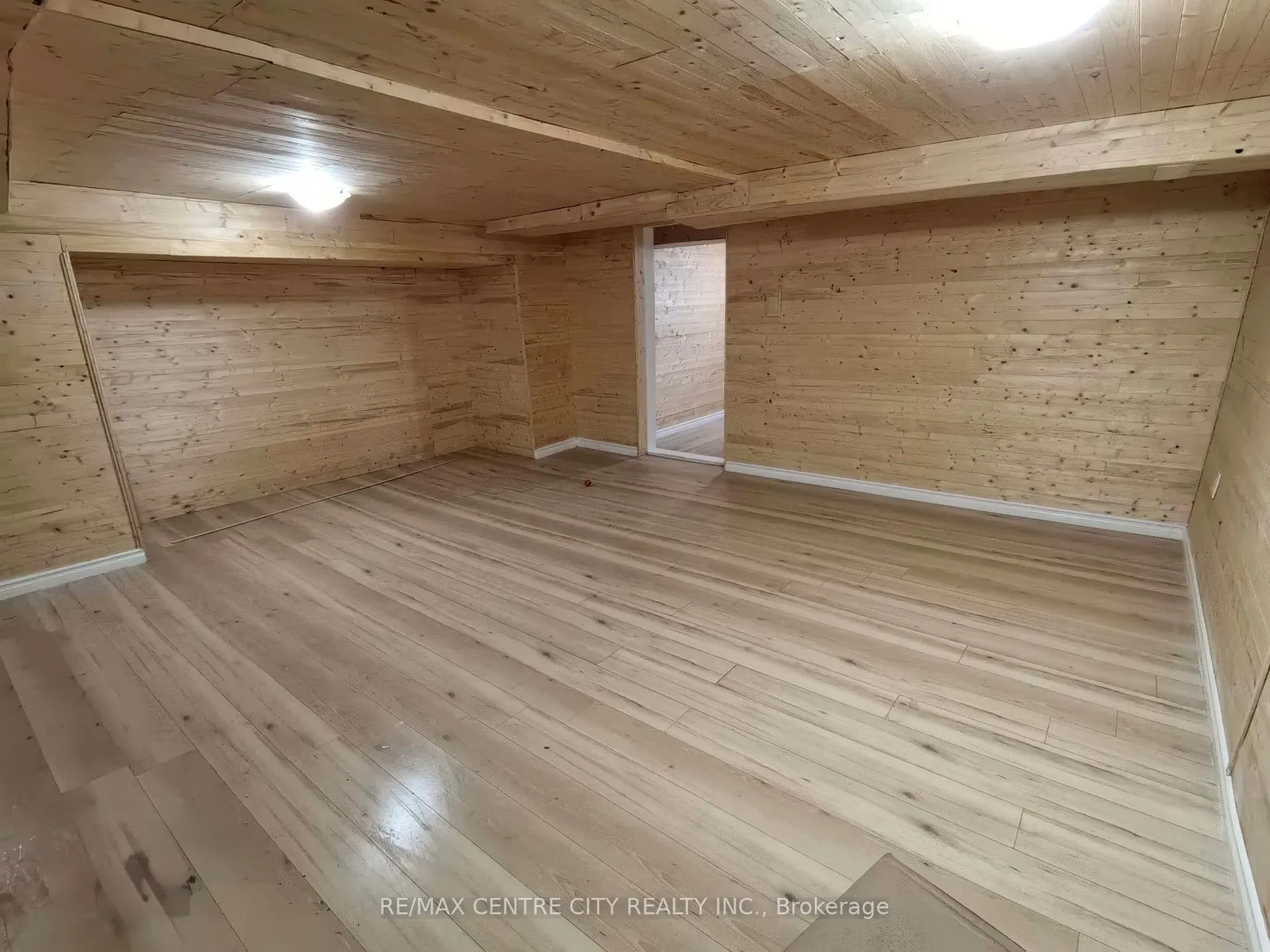 Photo 9 of 1119 Melsandra Avenue, London, East A — HOMEH