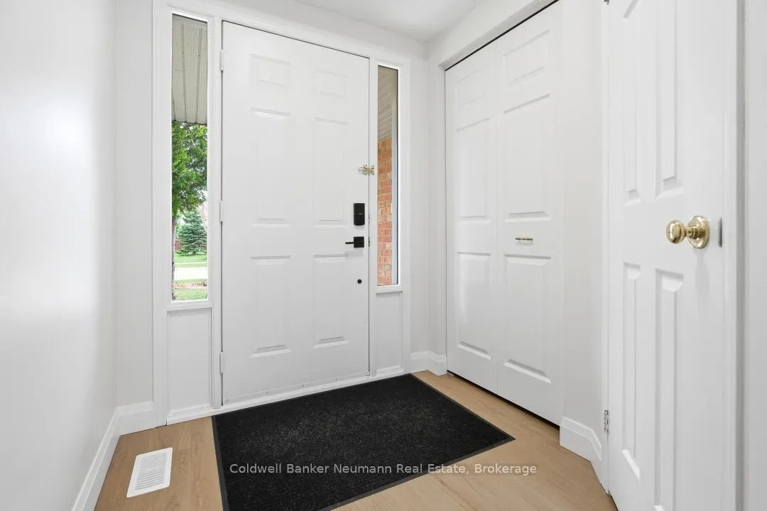 Photo 3 of 254 Silurian Drive, Guelph, Grange Road — HOMEH