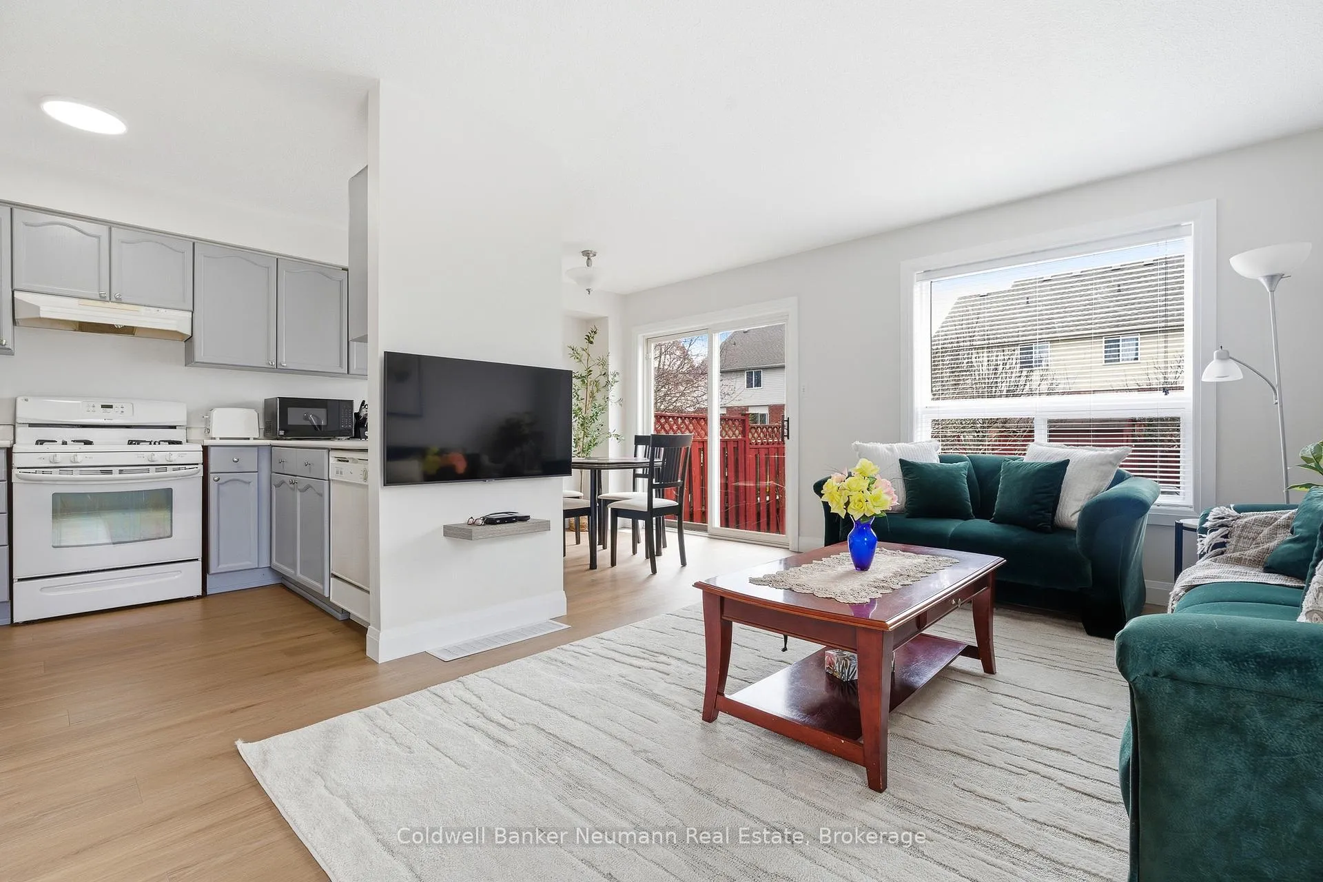 Photo 4 of 254 Silurian Drive, Guelph, Grange Road — HOMEH