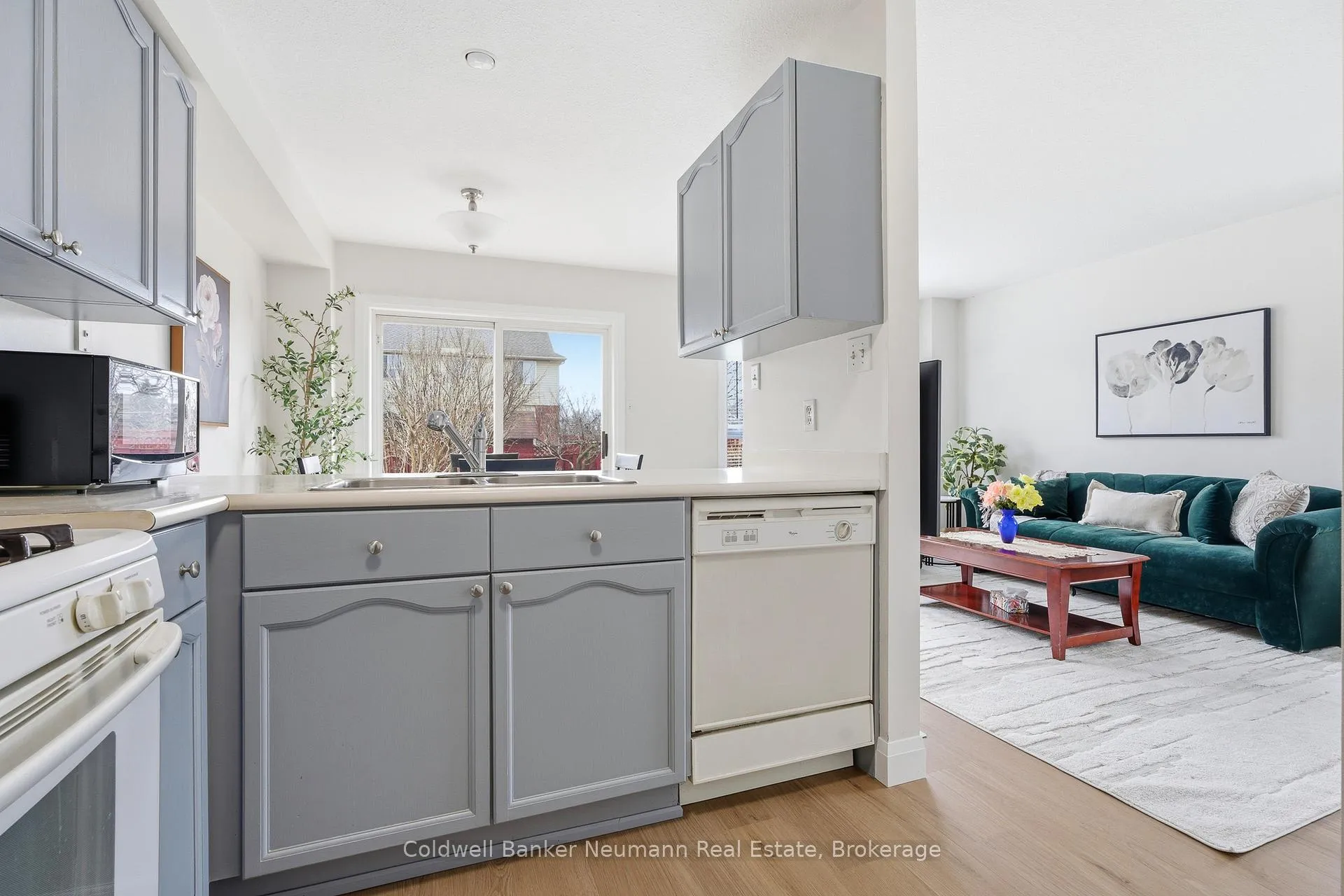 Photo 8 of 254 Silurian Drive, Guelph, Grange Road — HOMEH