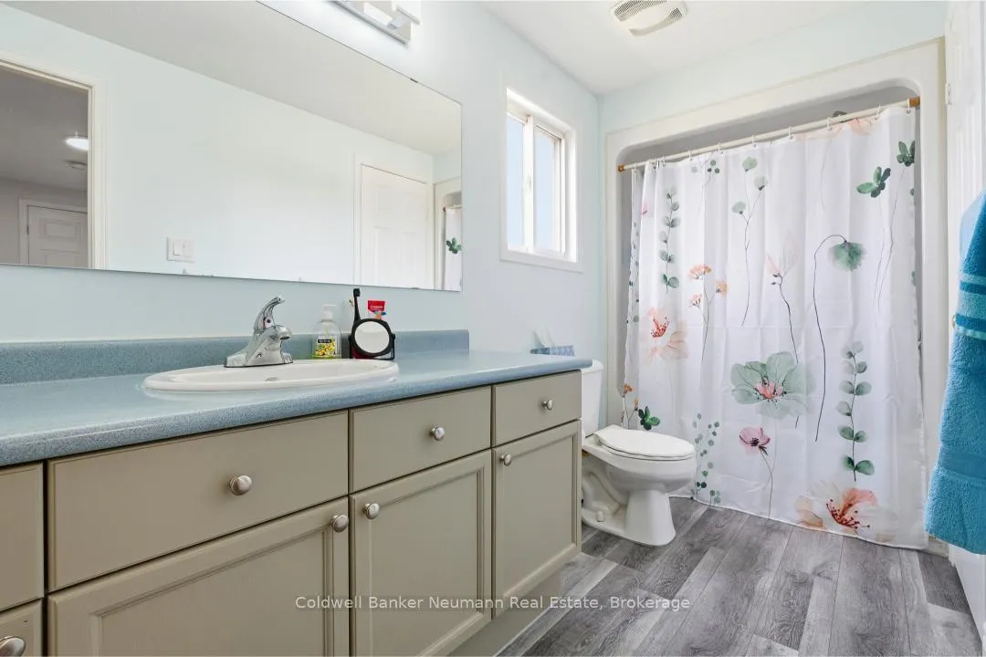 Photo 14 of 254 Silurian Drive, Guelph, Grange Road — HOMEH