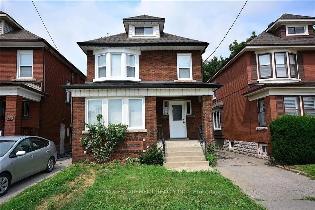Photo of 144 Ottawa Street S