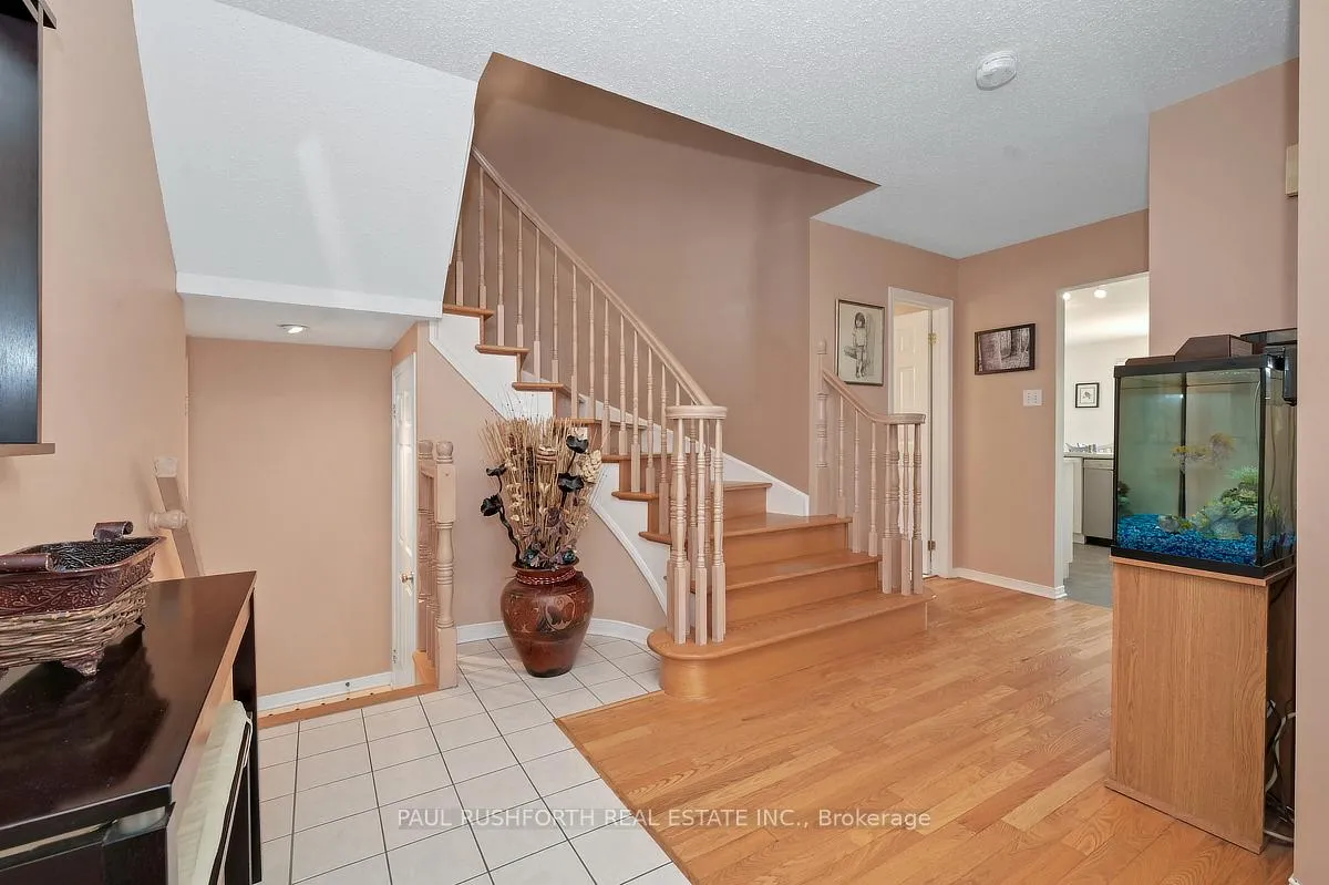 Photo 4 of 6569 Tooney Drive, Ottawa, Orleans/Sunridge — HOMEH