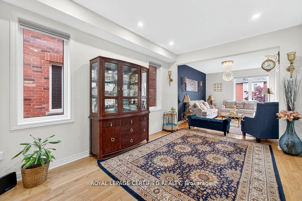 Photo 9 of 497 Downes Jackson Heights, Milton, Harrison — HOMEH