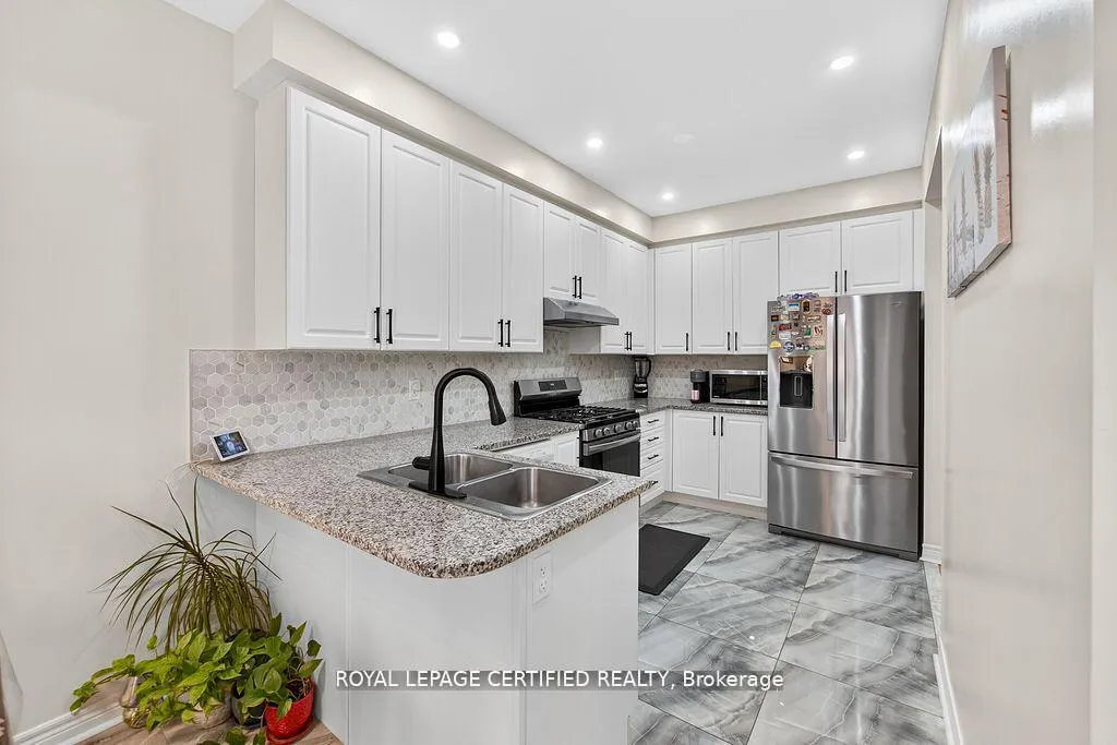Photo 18 of 497 Downes Jackson Heights, Milton, Harrison — HOMEH