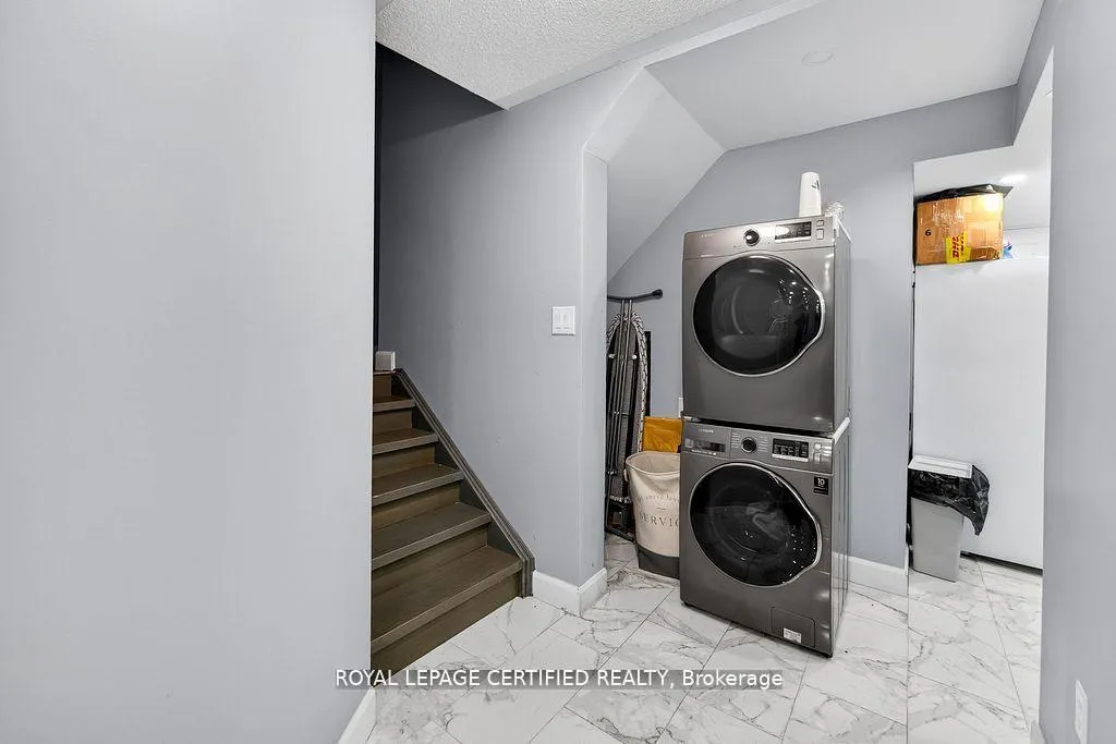 Photo 38 of 497 Downes Jackson Heights, Milton, Harrison — HOMEH