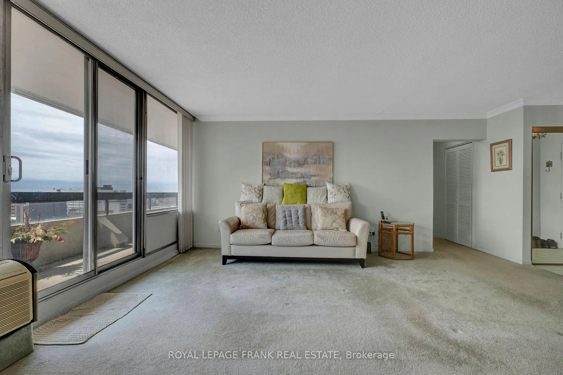 Photo 3 of Unit 1103, 55 William Street E, Oshawa, O'Neill — HOMEH