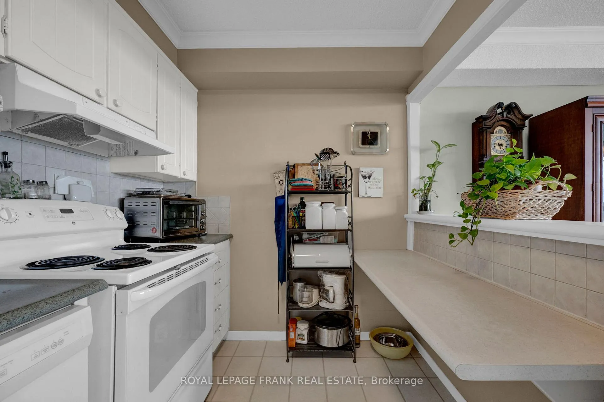 Photo 10 of Unit 1103, 55 William Street E, Oshawa, O'Neill — HOMEH