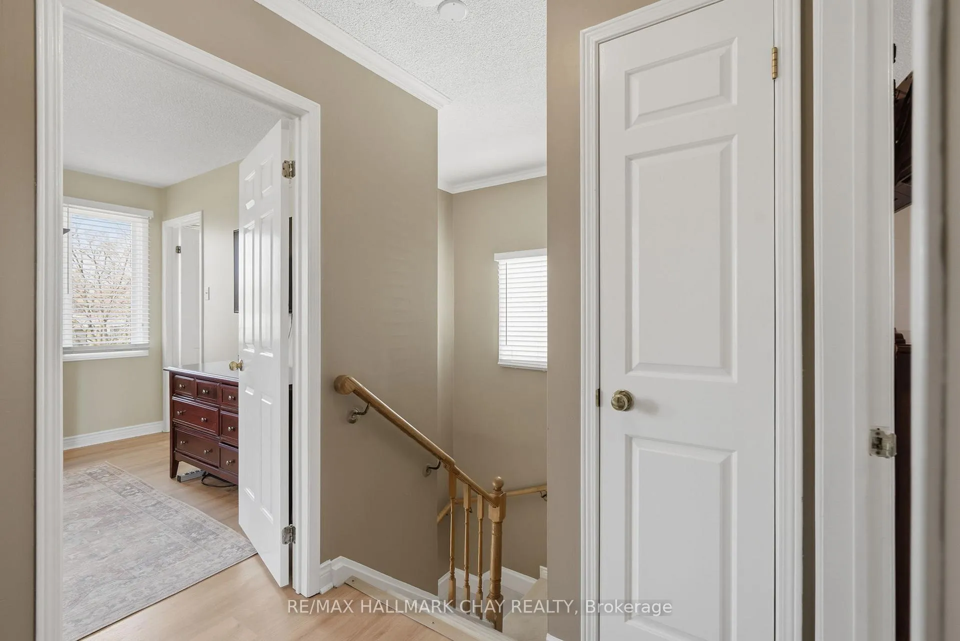 Photo 20 of 21 Carr Drive, Barrie, Letitia Heights — HOMEH