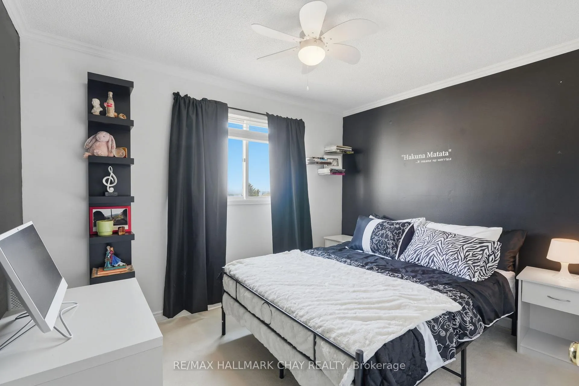 Photo 26 of 21 Carr Drive, Barrie, Letitia Heights — HOMEH