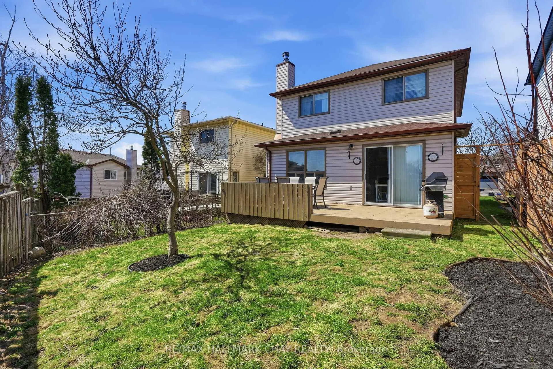 Photo 36 of 21 Carr Drive, Barrie, Letitia Heights — HOMEH