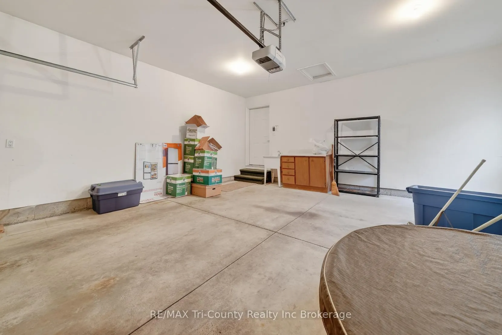 Photo 41 of 14 Yeager Avenue, Norfolk, Simcoe — HOMEH