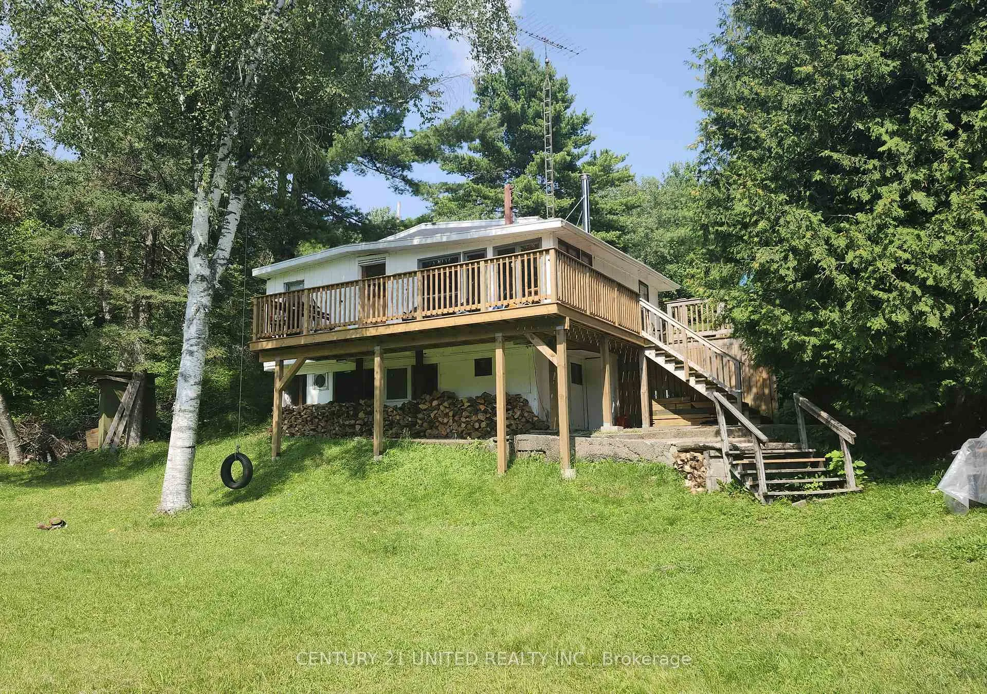 Photo 1 of 106 Lakeview Crescent, North Kawartha — HOMEH