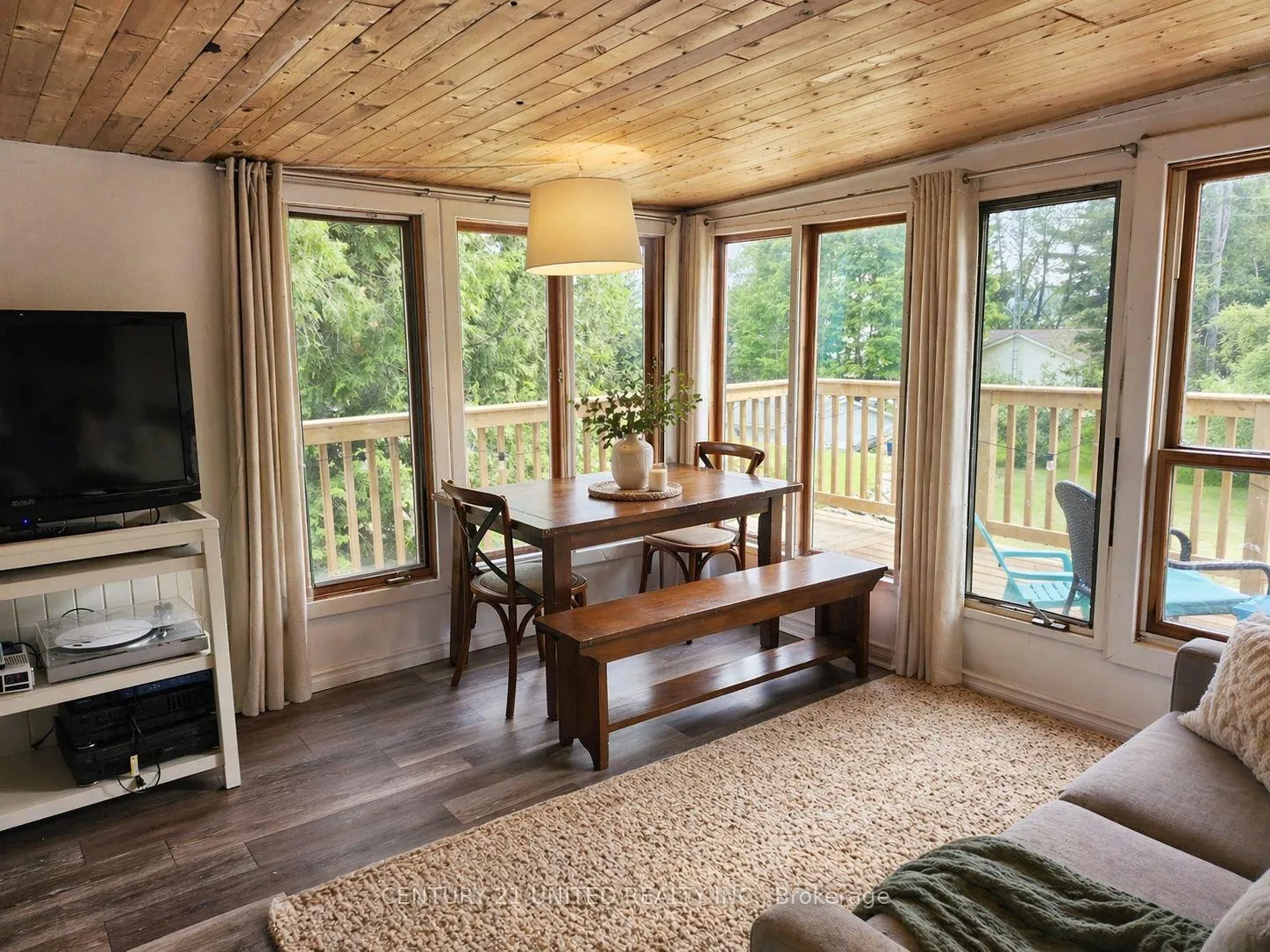 Photo 2 of 106 Lakeview Crescent, North Kawartha — HOMEH