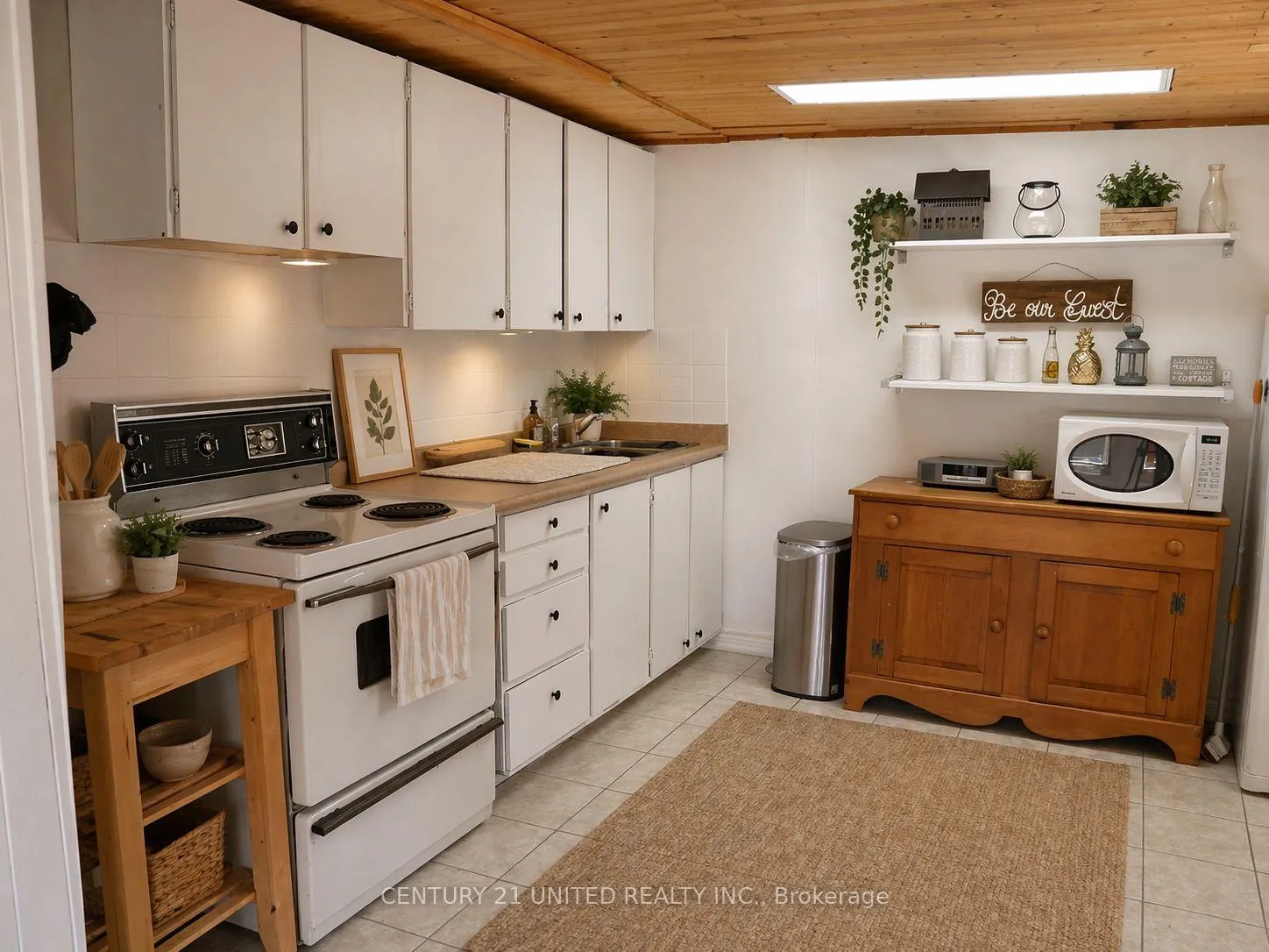 Photo 3 of 106 Lakeview Crescent, North Kawartha — HOMEH