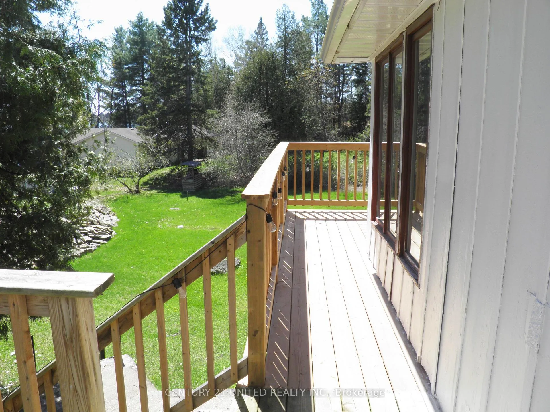 Photo 11 of 106 Lakeview Crescent, North Kawartha — HOMEH