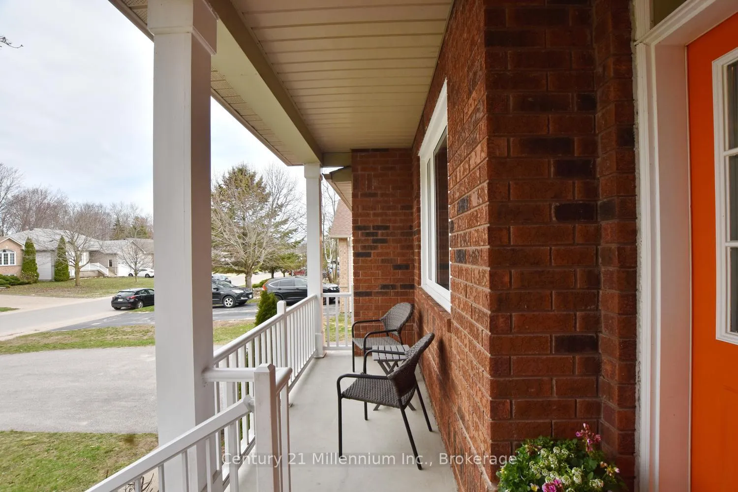 Photo 4 of 114 Silver Birch Avenue, Wasaga Beach — HOMEH