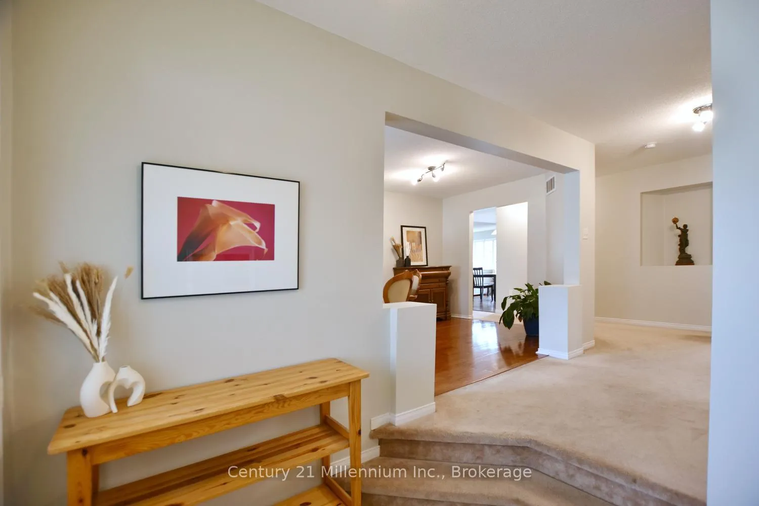 Photo 6 of 114 Silver Birch Avenue, Wasaga Beach — HOMEH