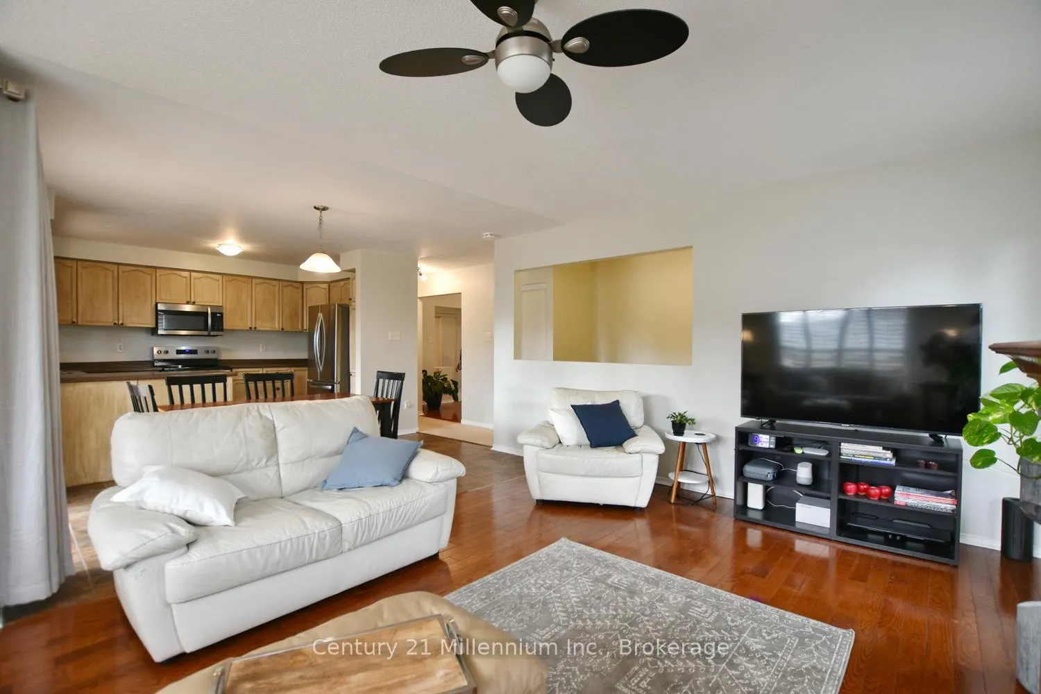 Photo 11 of 114 Silver Birch Avenue, Wasaga Beach — HOMEH
