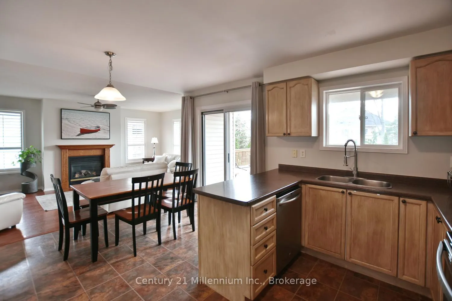 Photo 14 of 114 Silver Birch Avenue, Wasaga Beach — HOMEH