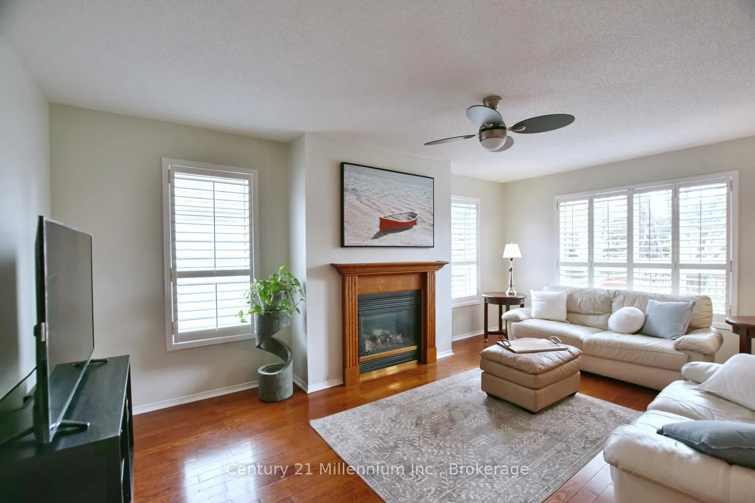 Photo 21 of 114 Silver Birch Avenue, Wasaga Beach — HOMEH