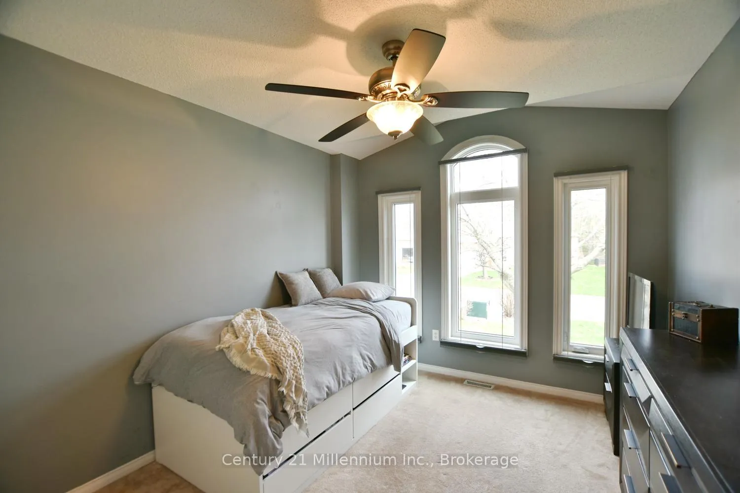 Photo 29 of 114 Silver Birch Avenue, Wasaga Beach — HOMEH