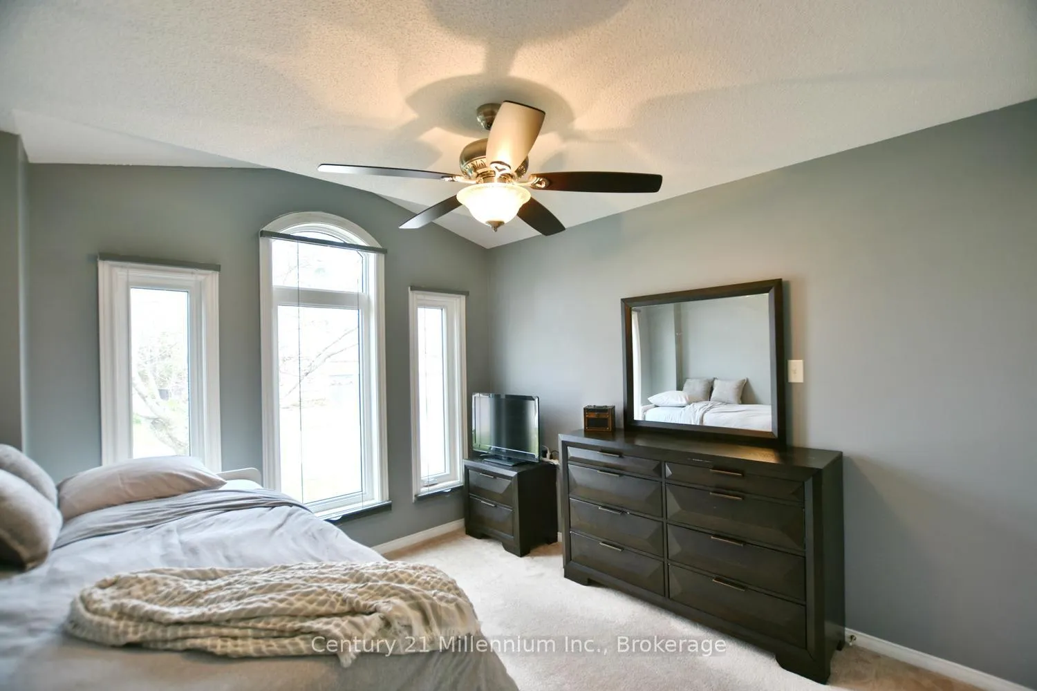 Photo 30 of 114 Silver Birch Avenue, Wasaga Beach — HOMEH
