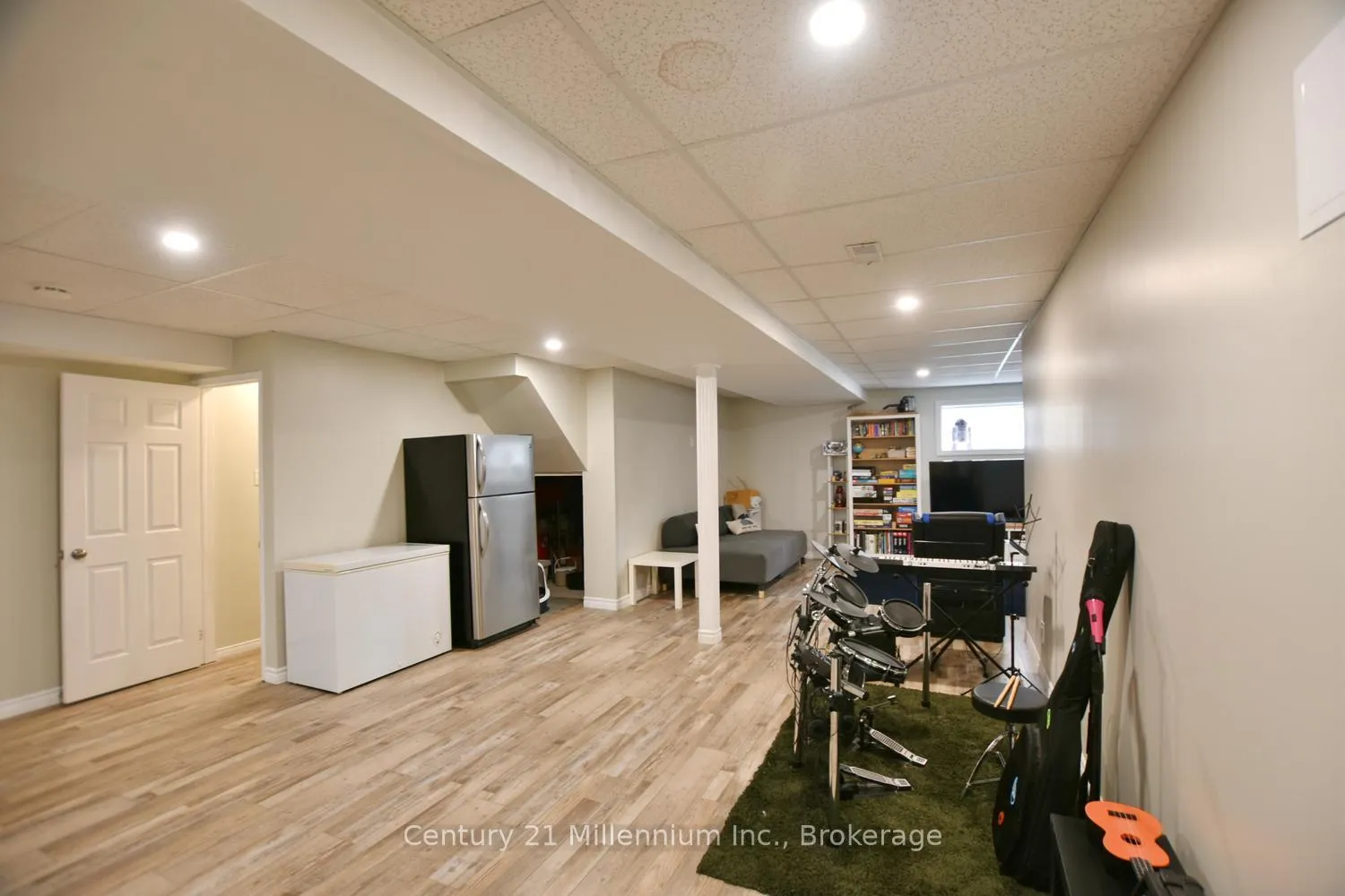 Photo 34 of 114 Silver Birch Avenue, Wasaga Beach — HOMEH