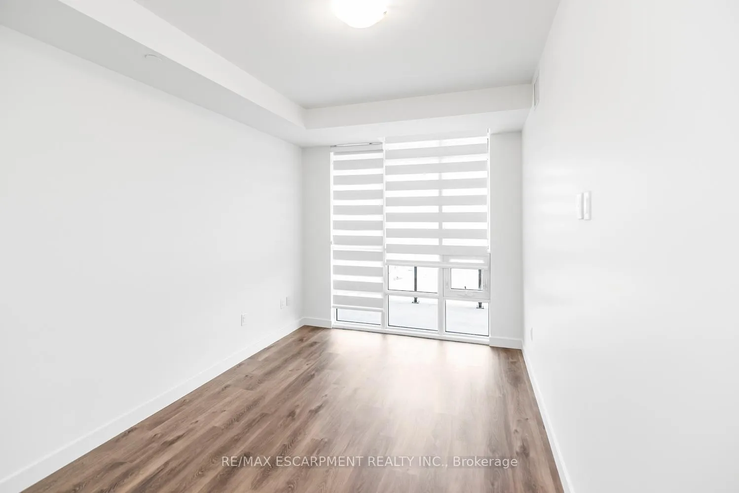 Photo 15 of Unit 1109, 461 Green Road, Hamilton, Lakeshore — HOMEH