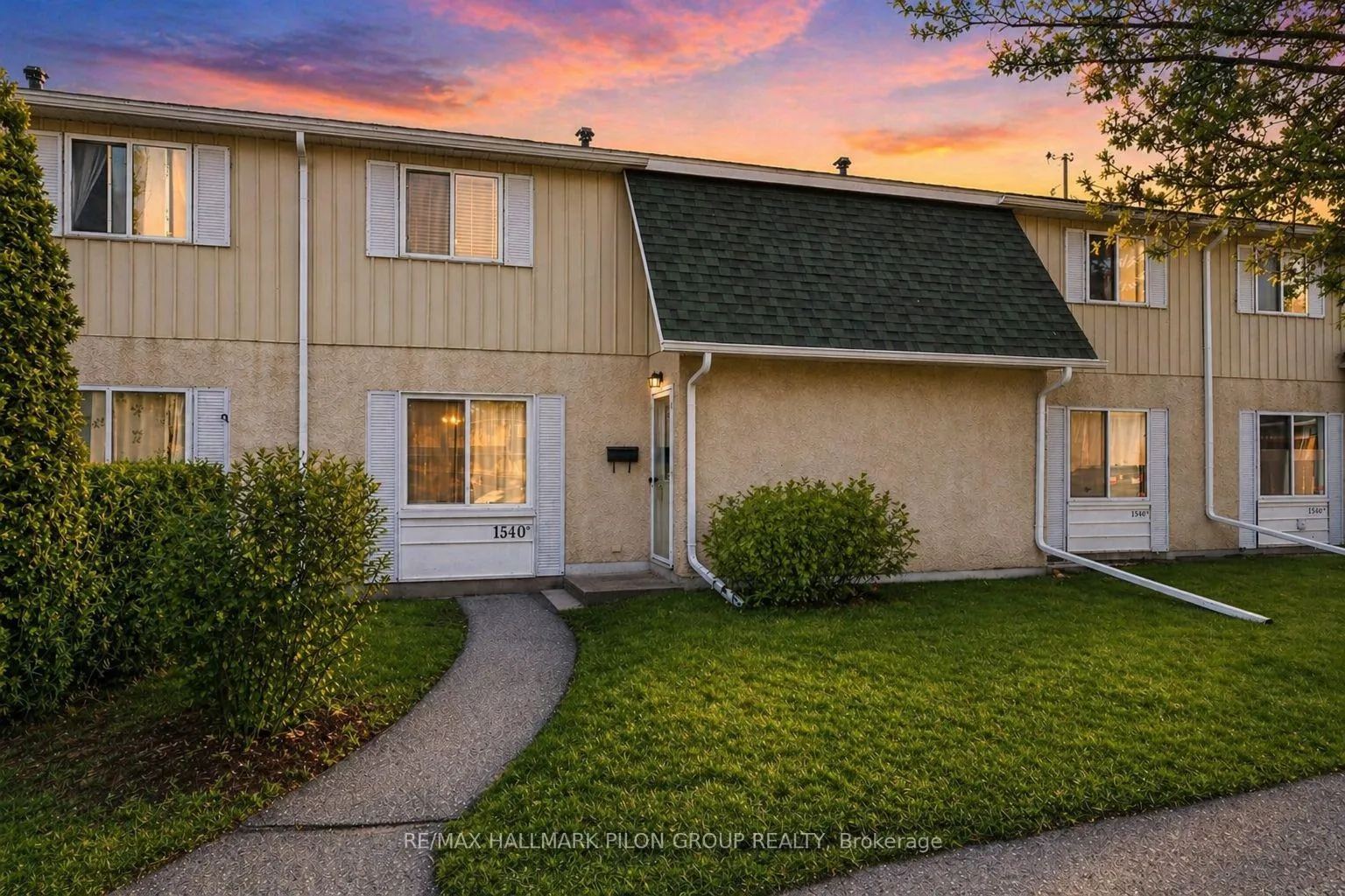 Photo 1 of Unit C, 1540 Beaverpond Drive, Ottawa, Pineview — HOMEH