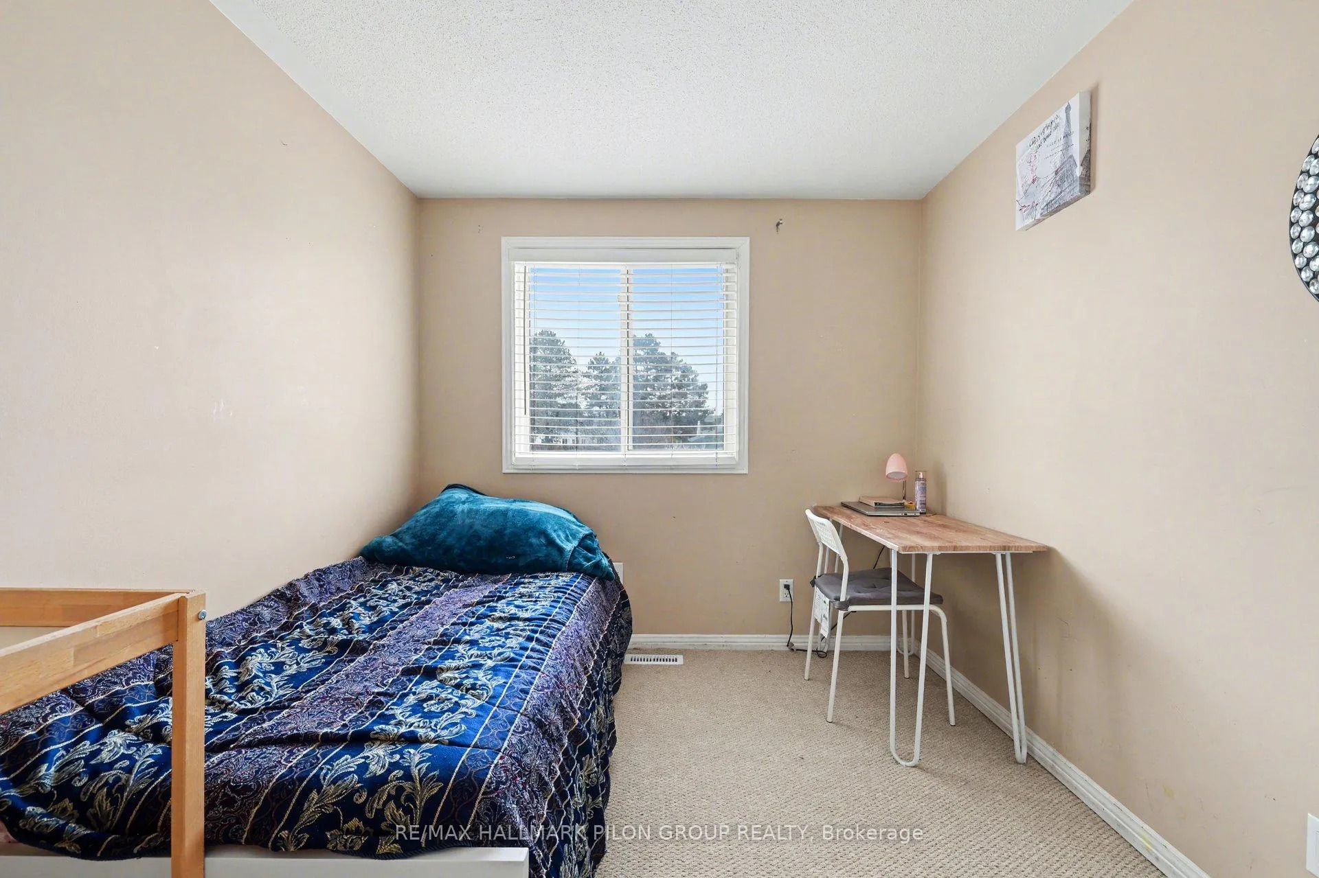 Photo 12 of Unit C, 1540 Beaverpond Drive, Ottawa, Pineview — HOMEH