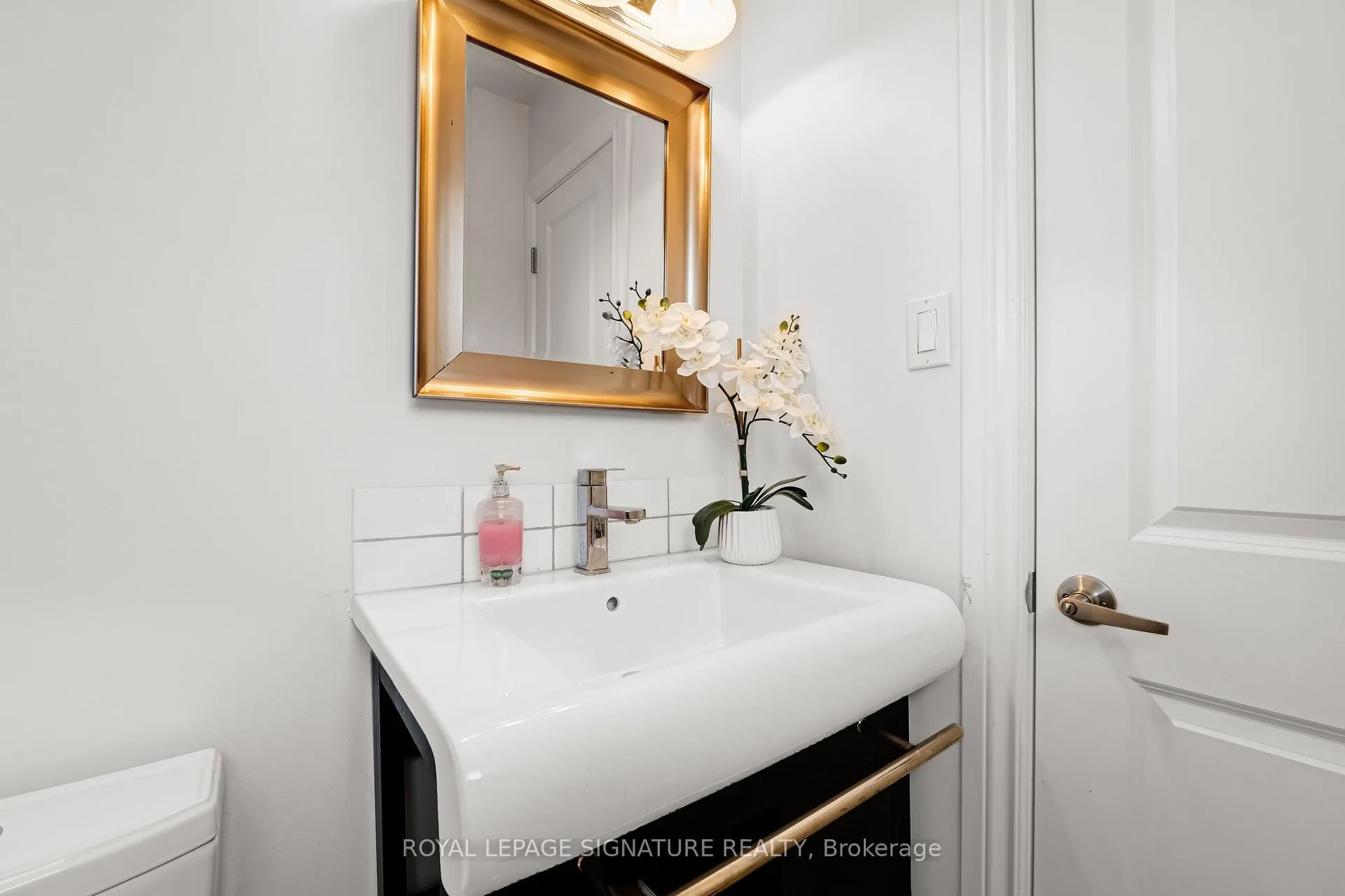Photo 13 of 55 Tollerton Avenue, North York, Bayview Woods-Steeles — HOMEH