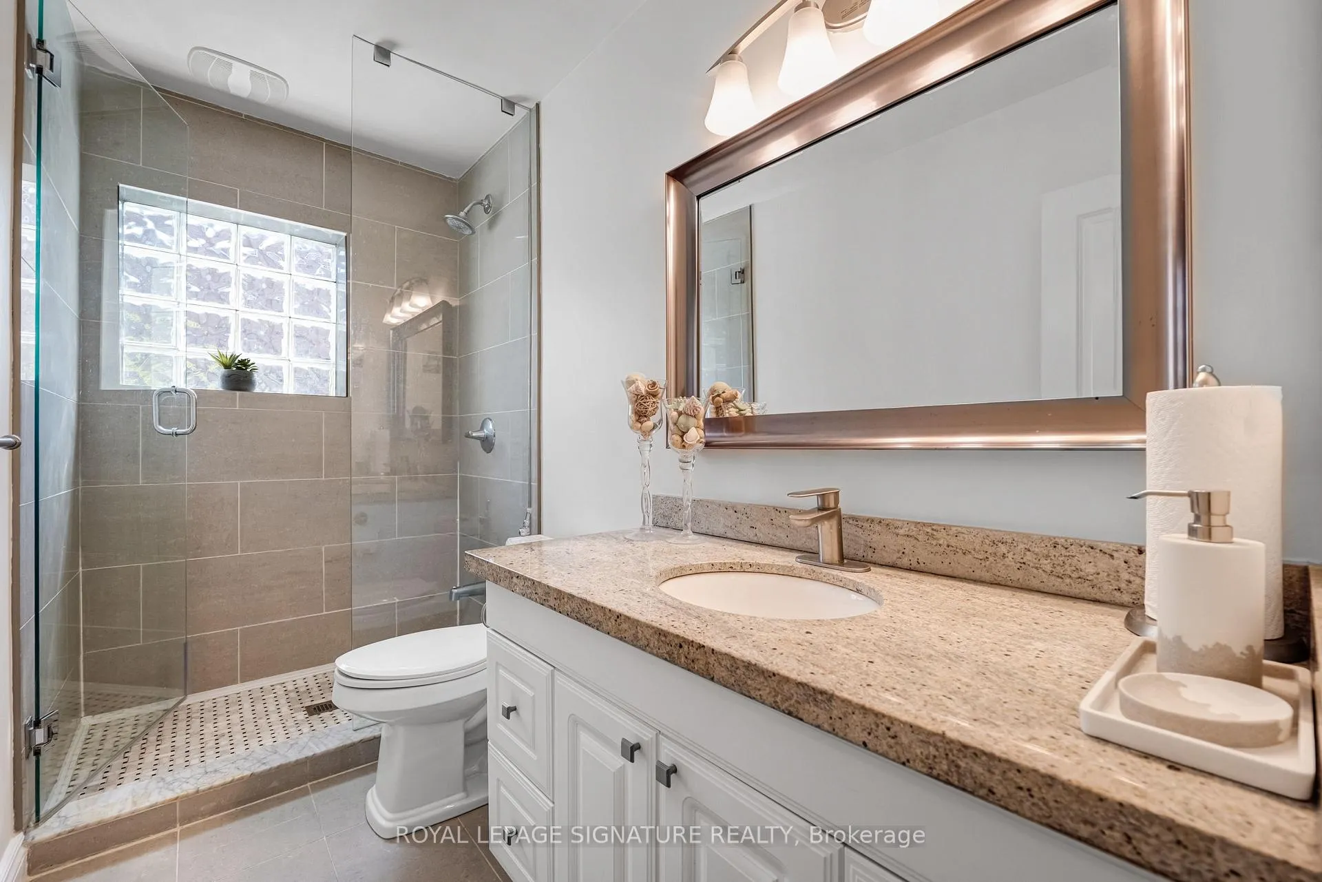 Photo 27 of 55 Tollerton Avenue, North York, Bayview Woods-Steeles — HOMEH