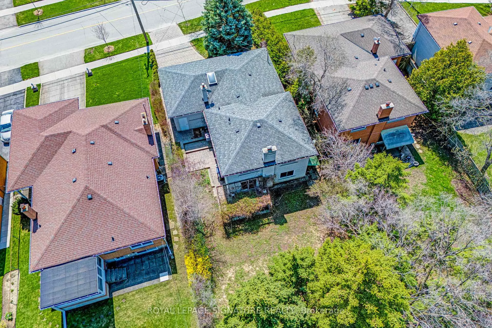 Photo 37 of 55 Tollerton Avenue, North York, Bayview Woods-Steeles — HOMEH