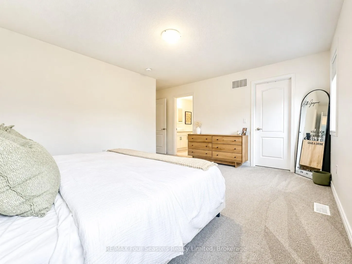 Photo 13 of 26 Shipley Avenue, Collingwood — HOMEH