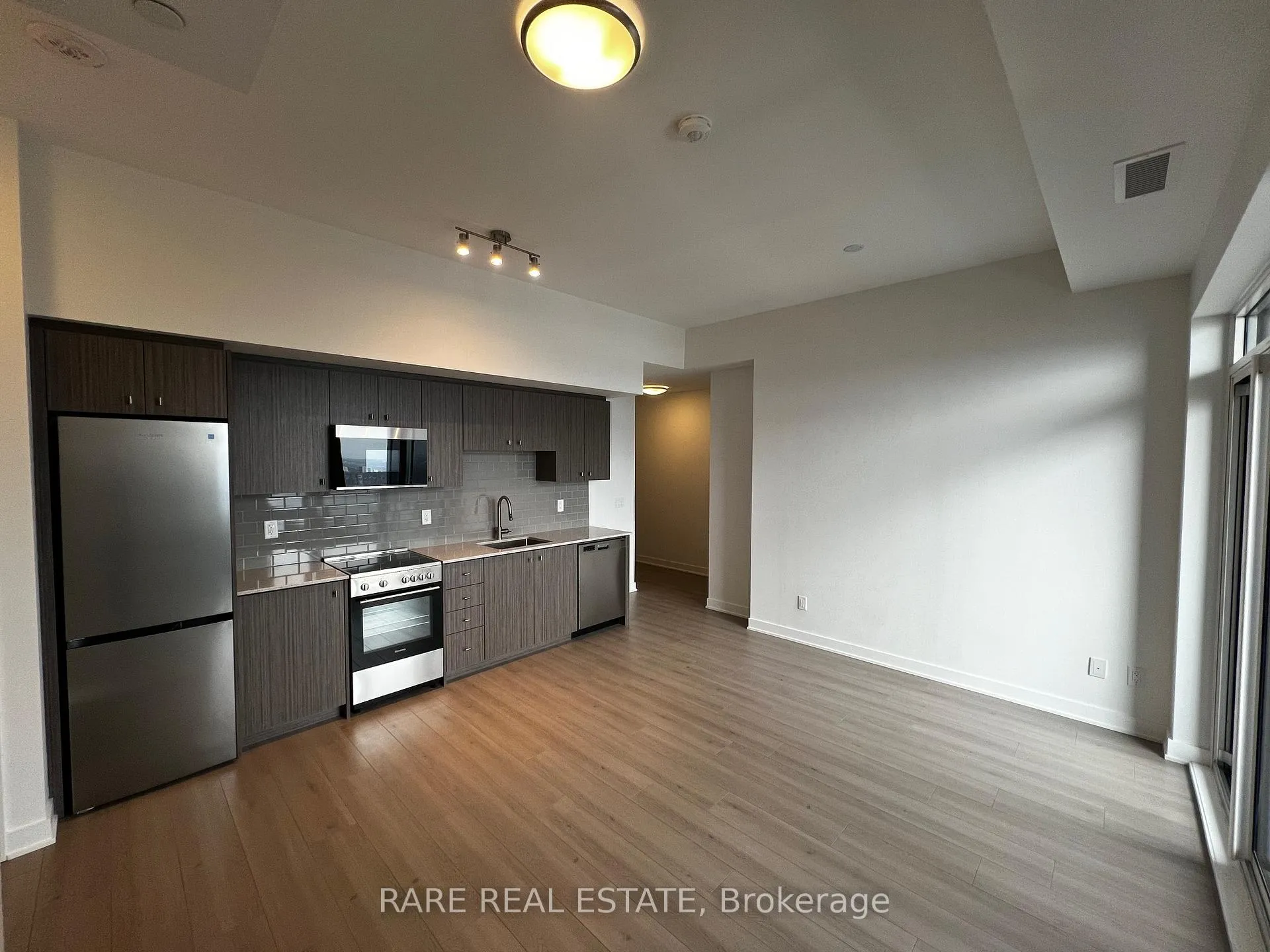 Front of Unit 3206, 25 Wellington Street
