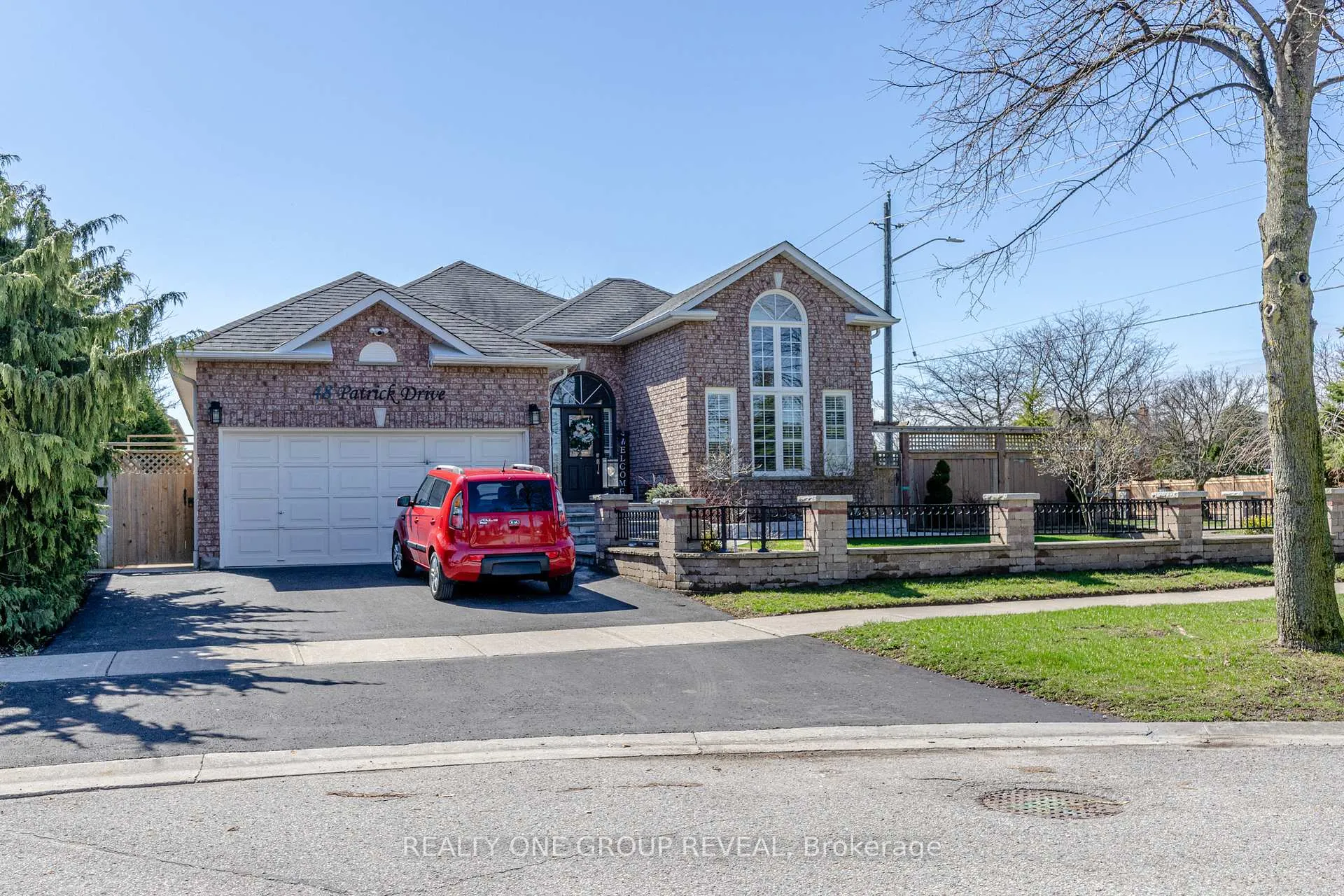 Photo 2 of 48 Patrick Drive, Whitby, Pringle Creek — HOMEH