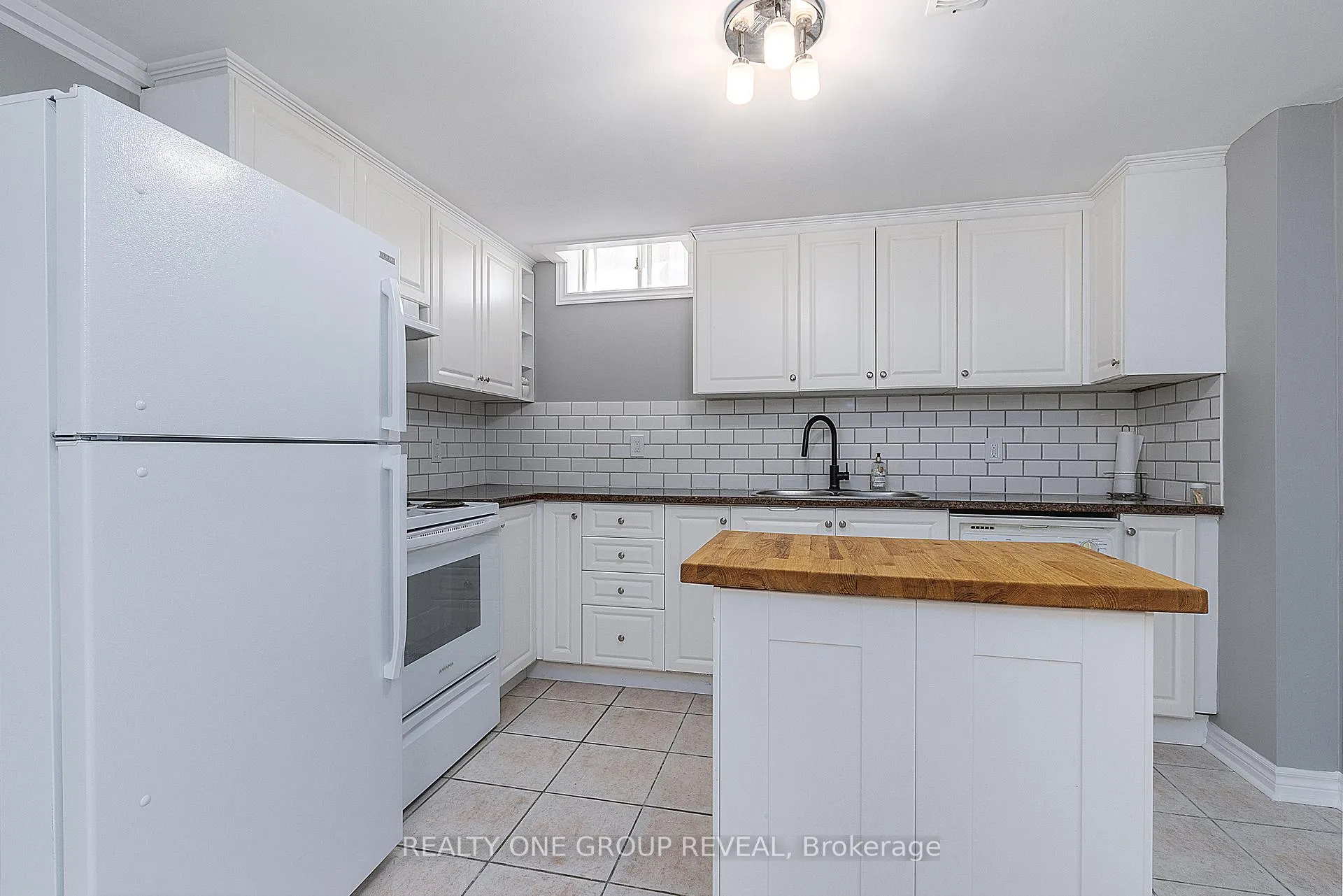 Photo 15 of 48 Patrick Drive, Whitby, Pringle Creek — HOMEH