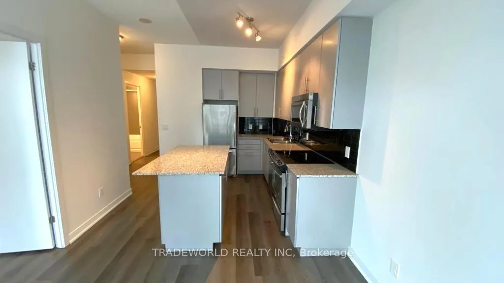 Photo 4 of Unit 915, 60 Berwick Avenue, Toronto, Yonge-Eglinton — HOMEH